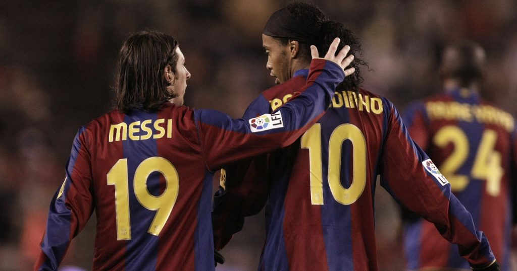 UEFA Champions League.  Leo Messi fell into the hands of Ronaldinho [WIDEO].  The meeting of the Puranas