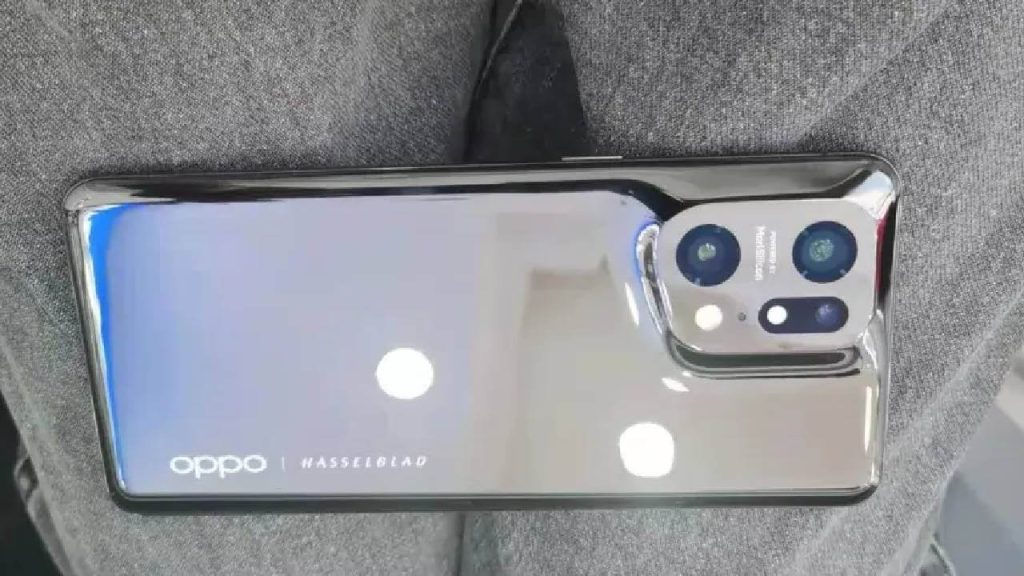Oppo Find X5 Pro appears in more hands-on images