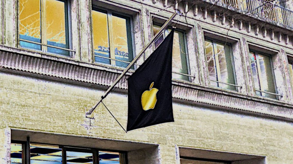 Amsterdam Apple Store Hostage Case |  hot online
