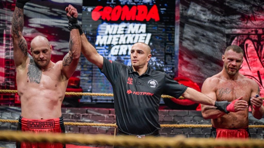 GROMDA 8: JAPA joins semifinals team!  ROMUSIO's closed eye prevented him from fighting!