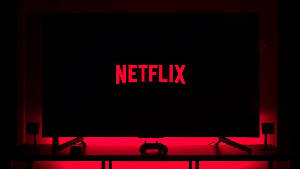 Analysts say Netflix could gain a lot from fighting account split