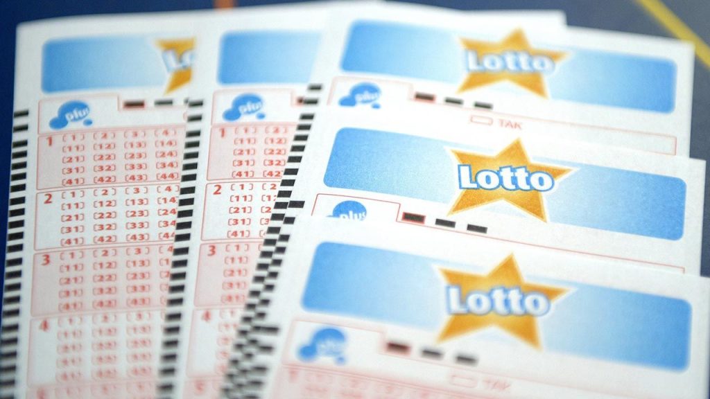 Lotto results on Tuesday 12 April 2022. Find out the winning numbers [WIDEO]