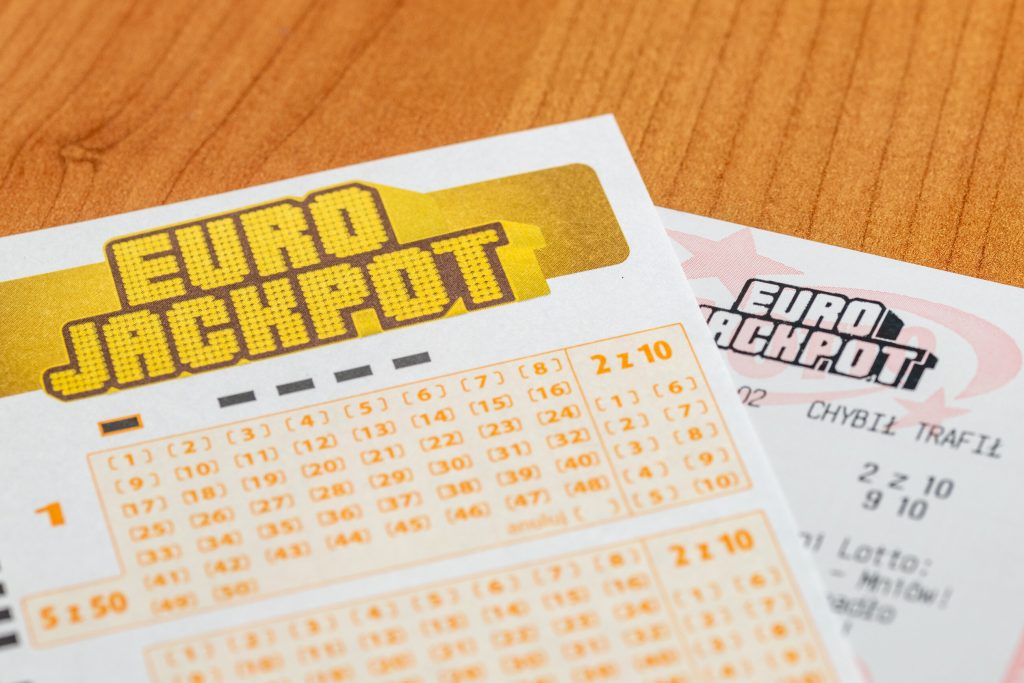 Eurojackpot results.  Giant pass awaits players!  Numbers, wins, accumulation - Biznes Wprost