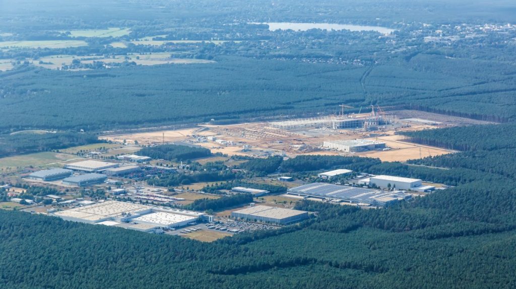 Gigafactory has become giant: Tesla wants to expand its car factory in Grünheide